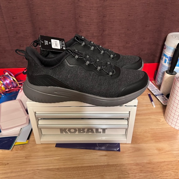 Athletic Works Men's Black Athletic Shoes - Picture 5 of 5